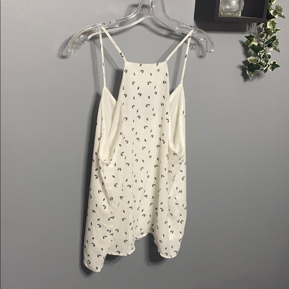 SOLD! Stitch Fix Alice Blue Chevron Layered Tank - Picture 4 of 5